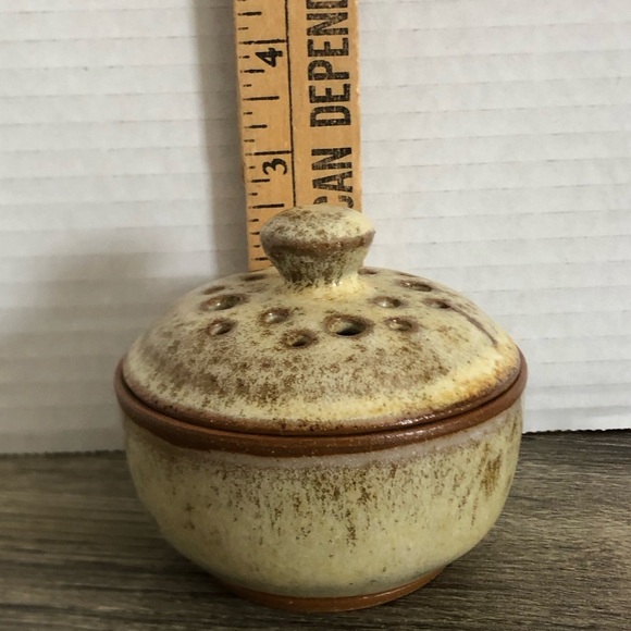 Handmade Pottery Garlic Keeper - Picture 12 of 13